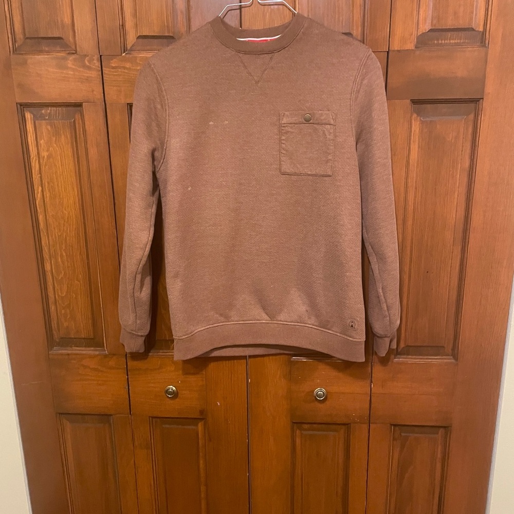Coleman Sherpa Lined Sweater. Size Medium, Crew Neck, Secure Chest Pocket.